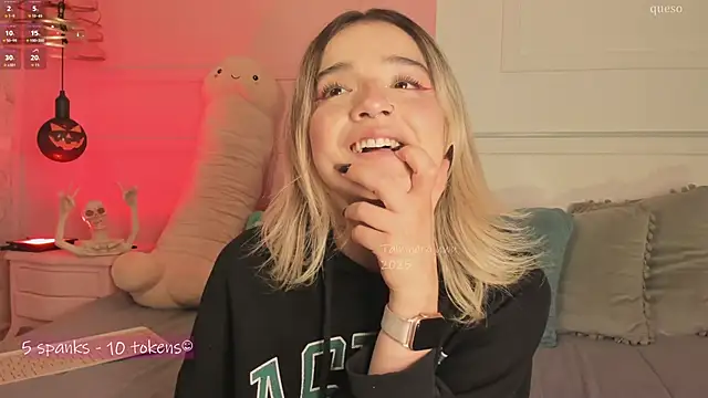  Tammara  online show from 10-20-25, 09:04