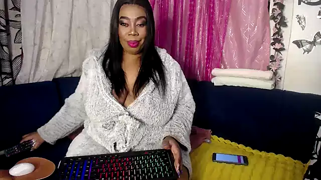 Snapshot of crystalbxx chatting on 05-16-26, 04:28 crystalbxx online show from 05-16-26, 04:28