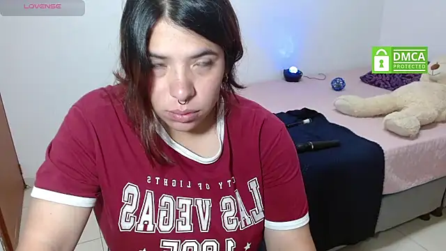 Karlathompson online show from 12-19-25, 11:12