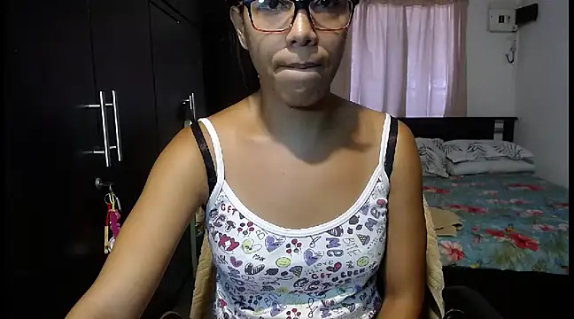 sensual nataliee online show from 02-06-25, 07:40