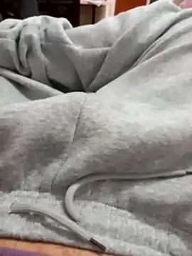 Snapshot of ninotesao21 chatting on 02-14-26, 04:48 ninotesao21 online show from 02-14-26, 04:48