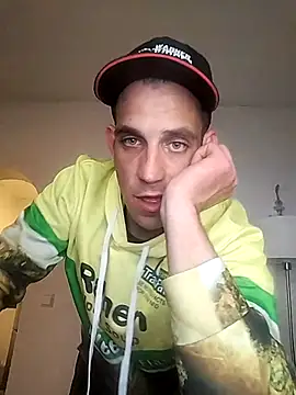 Codymc89 online show from 11-05-25, 07:36