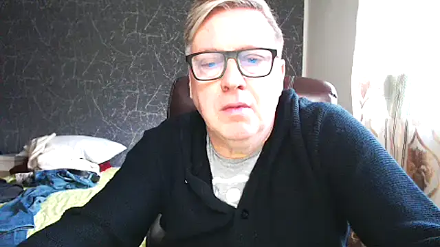 RobertStripX online show from 02-07-25, 02:47