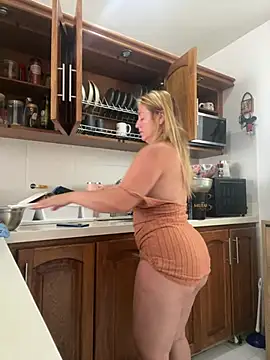 Snapshot of moniquerainx chatting on 07-26-26, 05:42 moniquerainx online show from 07-26-26, 05:42