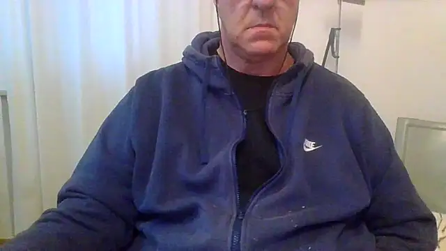 ANONIMO7735 online show from 11-03-25, 05:42