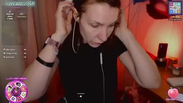 JohansonKatie online show from 02-25-25, 11:19