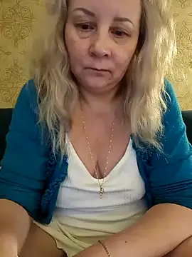 Snapshot of Janahotty chatting on 12-14-24, 10:50 Janahotty online show from 12-14-24, 10:50