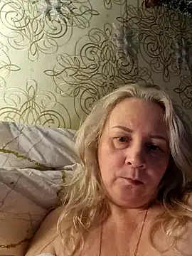 Snapshot of Janahotty chatting on 01-04-25, 01:10 Janahotty online show from 01-04-25, 01:10