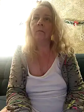 Snapshot of Janahotty chatting on 01-05-25, 09:14 Janahotty online show from 01-05-25, 09:14