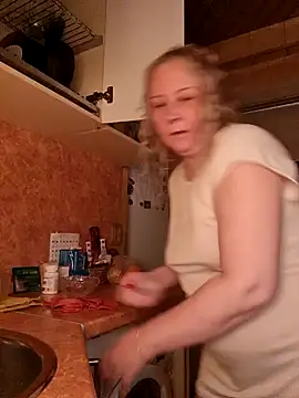 Snapshot of Janahotty chatting on 01-29-25, 12:33 Janahotty online show from 01-29-25, 12:33