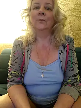 Snapshot of Janahotty chatting on 03-11-25, 10:09 Janahotty online show from 03-11-25, 10:09