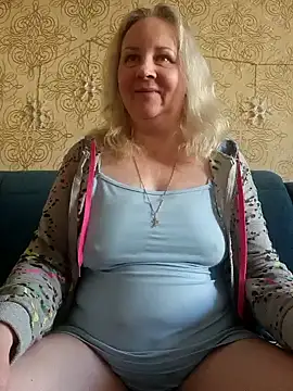 Snapshot of Janahotty chatting on 03-21-25, 01:34 Janahotty online show from 03-21-25, 01:34