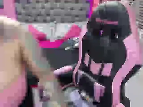 Snapshot of JEENEVIEVE chatting on 09-25-25, 06:33 JEENEVIEVE online show from 09-25-25, 06:33