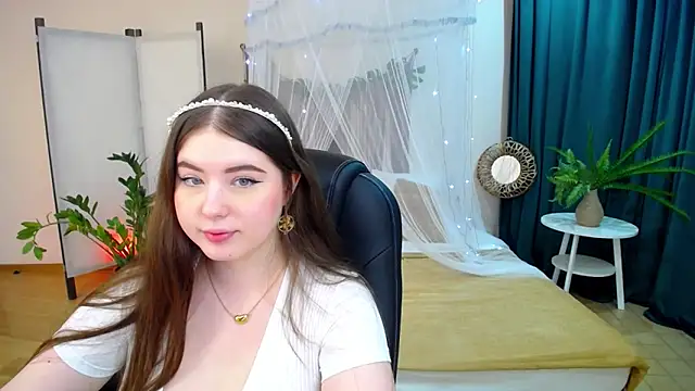 NicoleFoxery online show from 02-08-25, 06:12