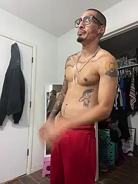 Snapshot of Prettyboiflaco chatting on 01-21-25, 07:37 Prettyboiflaco online show from 01-21-25, 07:37