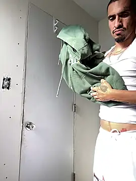 Snapshot of Prettyboiflaco chatting on 02-07-25, 04:14 Prettyboiflaco online show from 02-07-25, 04:14