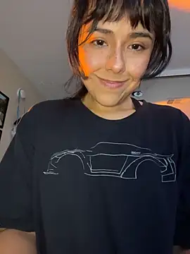 Evie-Luna online show from 11-24-25, 12:10