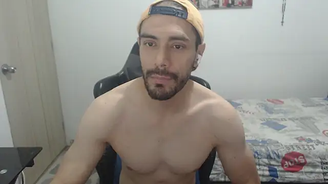 Snapshot of samuelgarcia_ chatting on 06-16-26, 05:21 samuelgarcia online show from 06-16-26, 05:21