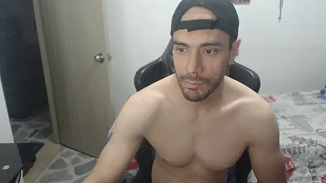 Snapshot of samuelgarcia_ chatting on 06-25-26, 07:24 samuelgarcia online show from 06-25-26, 07:24