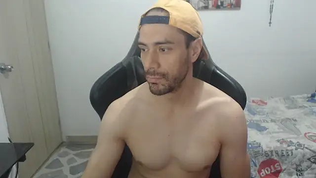 Snapshot of samuelgarcia_ chatting on 07-05-26, 01:45 samuelgarcia online show from 07-05-26, 01:45