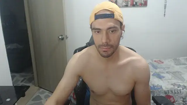 Snapshot of samuelgarcia_ chatting on 07-08-26, 08:19 samuelgarcia online show from 07-08-26, 08:19