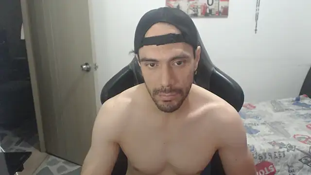 Snapshot of samuelgarcia_ chatting on 07-15-26, 07:35 samuelgarcia online show from 07-15-26, 07:35