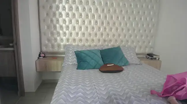 Snapshot of michell_fun23 chatting on 01-22-25, 09:21 michell fun23 online show from 01-22-25, 09:21