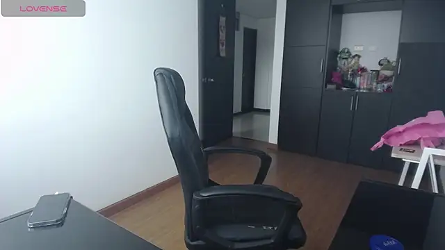 Snapshot of michell_fun23 chatting on 09-29-25, 04:34 michell fun23 online show from 09-29-25, 04:34