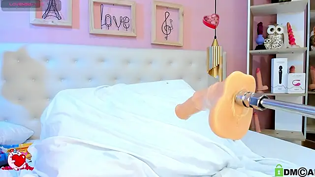 Snapshot of leylla_ chatting on 03-05-25, 11:27 leylla online show from 03-05-25, 11:27