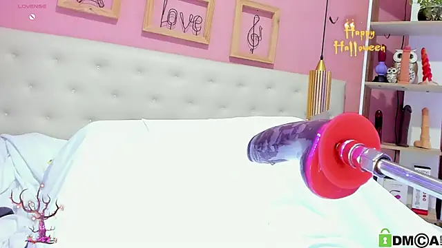 Snapshot of leylla_ chatting on 10-24-25, 09:00 leylla online show from 10-24-25, 09:00