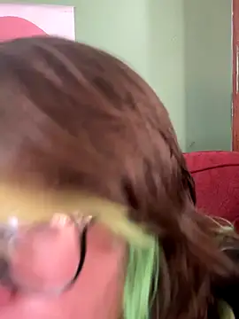 Snapshot of Bubblesgotcakee chatting on 09-09-25, 05:23 Bubblesgotcakee online show from 09-09-25, 05:23