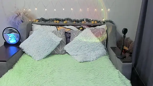 Yumi steve online show from 12-15-25, 04:11