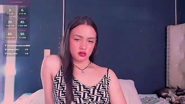 Snapshot of valen_thompson chatting on 12-15-24, 03:56 valen thompson online show from 12-15-24, 03:56