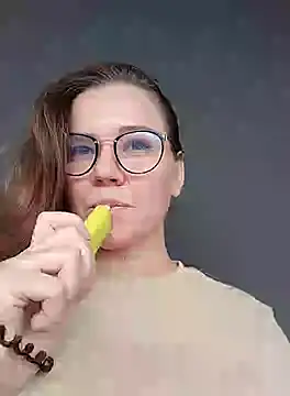 KellyKleine online show from 10-11-25, 03:21