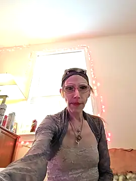 Snapshot of AngelMagick chatting on 01-18-26, 02:43 AngelMagick online show from 01-18-26, 02:43