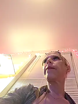 Snapshot of AngelMagick chatting on 02-24-26, 11:25 AngelMagick online show from 02-24-26, 11:25