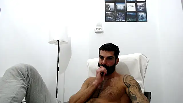 Verycutex online show from 10-04-25, 07:23