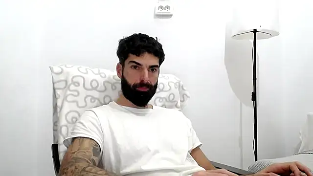 Verycutex online show from 12-16-25, 06:51