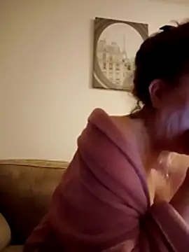 Hottie-Mom online show from 02-25-26, 10:08