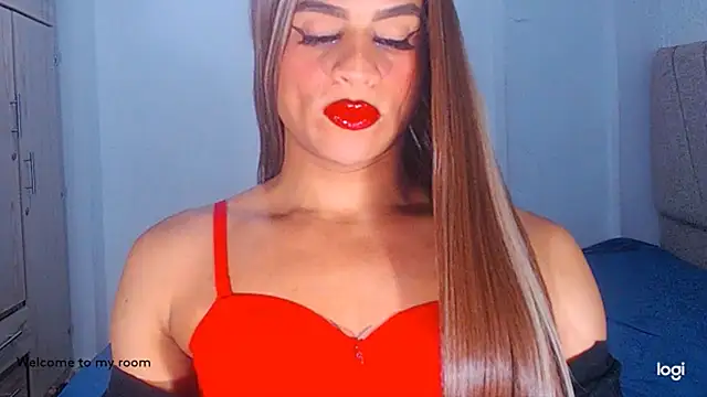 Snapshot of Valenntyna chatting on 06-10-26, 07:02 Valenntyna online show from 06-10-26, 07:02