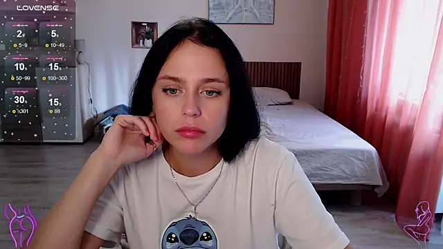 Megan Nilson online show from 10-12-25, 07:18