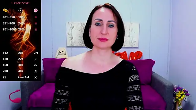 Nia Smithh online show from 02-21-25, 01:00