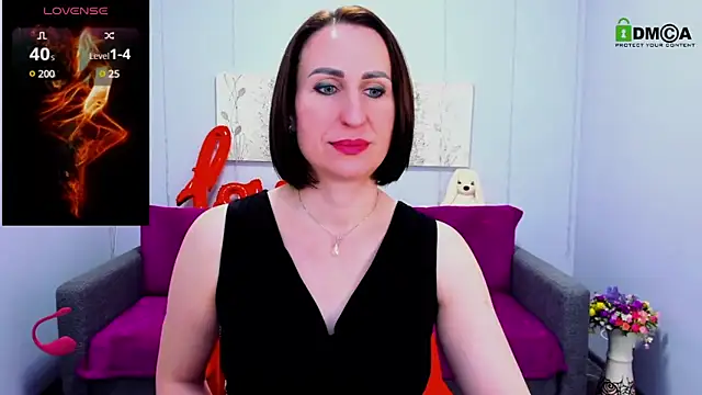 Nia Smithh online show from 03-08-25, 04:50