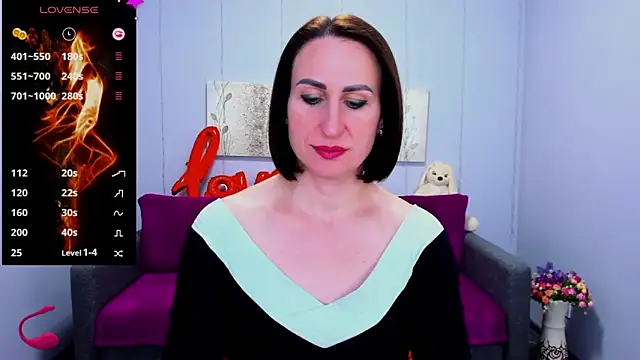 Nia Smithh online show from 03-22-25, 01:19