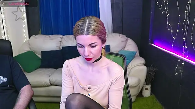 Snapshot of AlisaAleksandr chatting on 03-11-25, 08:20 AlisaAleksandr online show from 03-11-25, 08:20