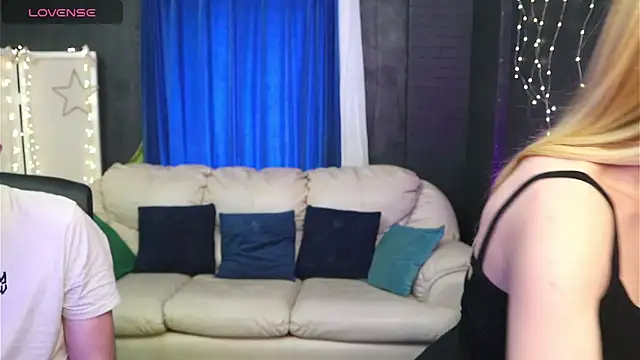 Snapshot of AlisaAleksandr chatting on 03-16-25, 11:27 AlisaAleksandr online show from 03-16-25, 11:27