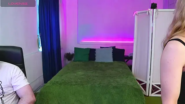 Snapshot of AlisaAleksandr chatting on 10-10-25, 10:58 AlisaAleksandr online show from 10-10-25, 10:58