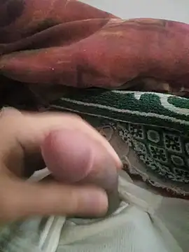 Snapshot of Ummfuss1 chatting on 01-21-25, 01:11 Ummfuss1 online show from 01-21-25, 01:11