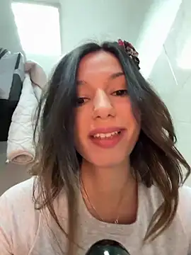 Snapshot of _MiaQueen_ chatting on 03-16-25, 09:37  MiaQueen  online show from 03-16-25, 09:37