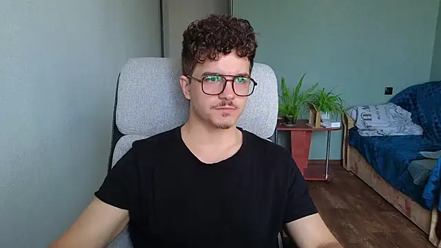 Remy Miles online show from 10-28-25, 07:12